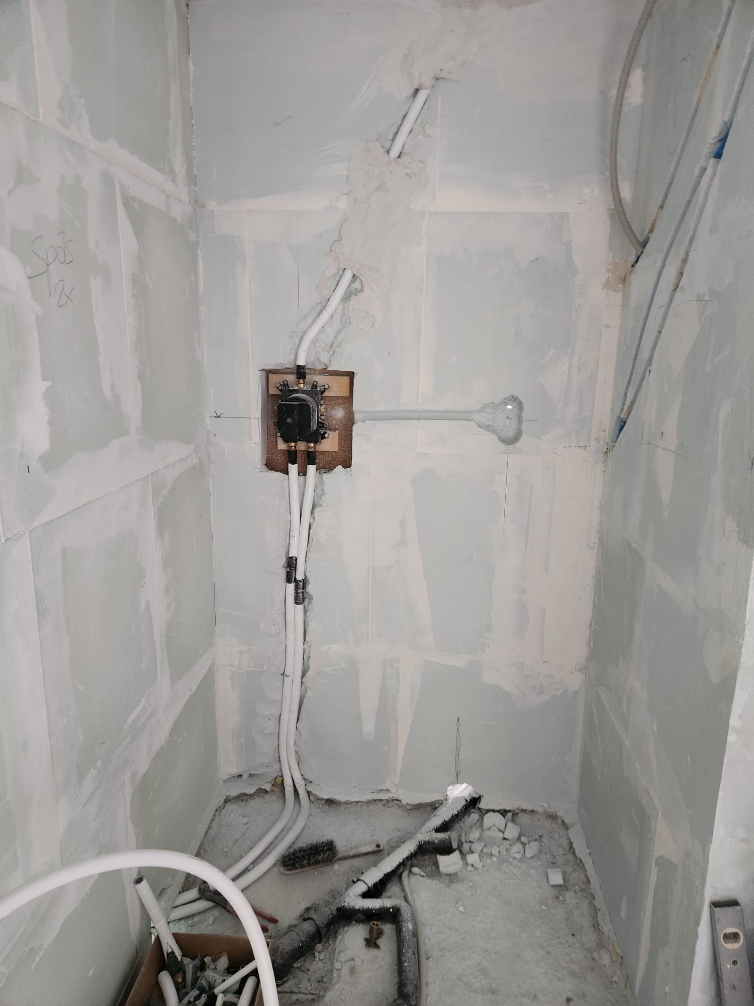 Intervention AJ Sanitaire Chauffage 42 — plomberie et chauffage en Valais et Vaud
